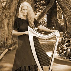 Gold harp garden wedding